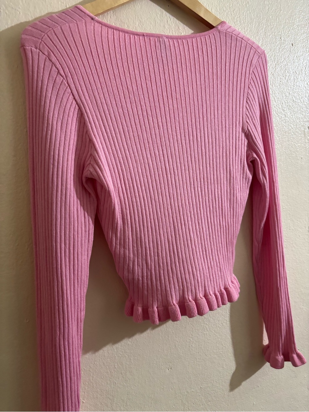 H&M Pink Ribbed Ruffle-Hem Button Cardigan - Picture 3 of 3